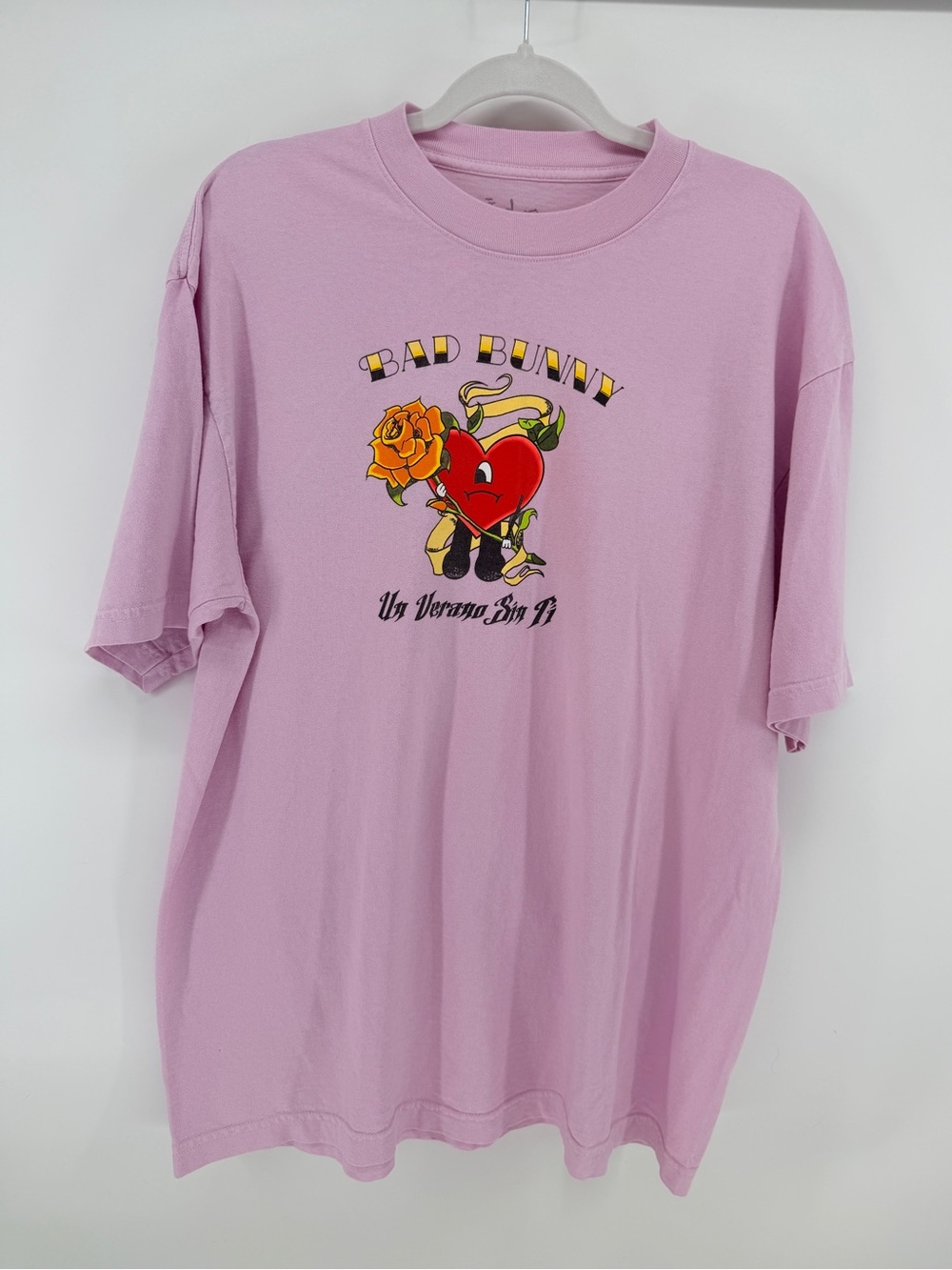 Bad Bunny Un Verano Sin Ti World’s Hottest Tour 2022 Pink Tour Tee L